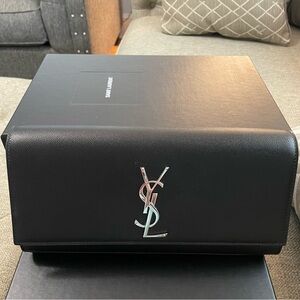 Yves Saint Laurent, Authentic, Kate Clutch In Grain De Poudre Embossed Leather